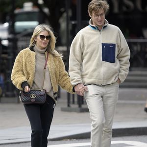 Verdächtiger Ring: Hat sich Sienna Miller etwa verlobt?