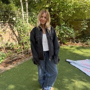 Sienna Miller und Oli Green zeigen seltenes Familienglück