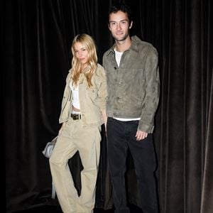 Sienna Miller zeigt sich stylish mit ihrem Freund Oli Green