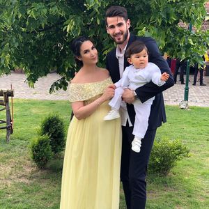 Mit beiden Söhnen: So süß gratuliert Sila Sahin ihrem Samuel