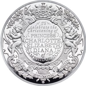 Erste Bilder: Seht hier Taufkind Prinzessin Charlotte!