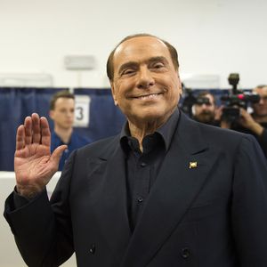 Keine Ehe: Silvio Berlusconi feiert eine symbolische Trauung