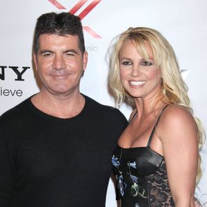 UK-Umzug: Britney Spears wird von Simon Cowell unterstützt