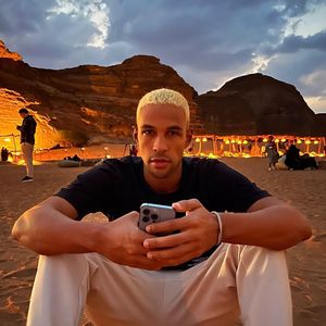 Trotz Mega-Erfolg: Deshalb hörte Simon Desue mit YouTube auf