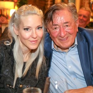 So feiert Richard Lugners Witwe erstes Weihnachten ohne ihn