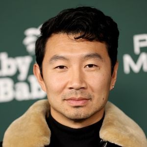 Unerwartet: Taylor Swift half Simu Liu mit seiner Verlobung