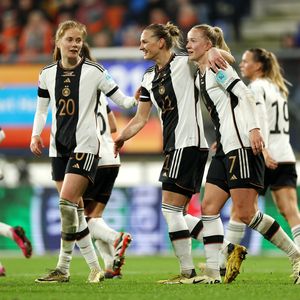 Deutsche Fußballfrauen schaffen die Olympia-Qualifikation!