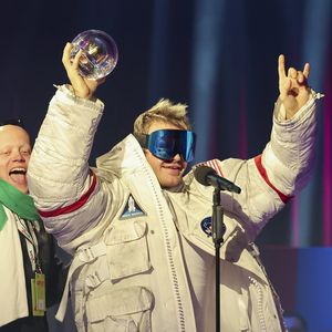 Newcomer-Rapper Ski Aggu gewinnt gleich drei 1LIVE Kronen!
