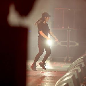 Skrillex lässt es mit "Bangarang" richtig krachen