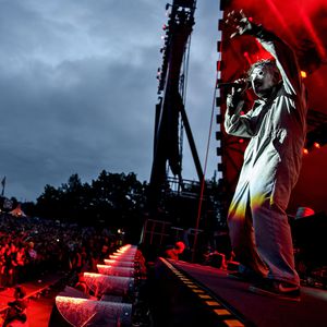 Video: Sklipnot-Musiker trauern ohne Masken