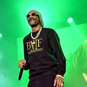 Coach Snoop Dogg zu Tränen gerührt im Finale von "The Voice"