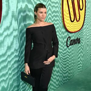 Sofia Richie zeigt erstmals Babybauch auf dem Red Carpet!