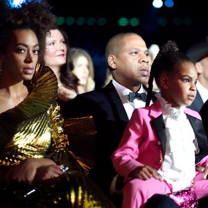 Tina und Solange Knowles stehen trotz Vorwürfen hinter Jay-Z