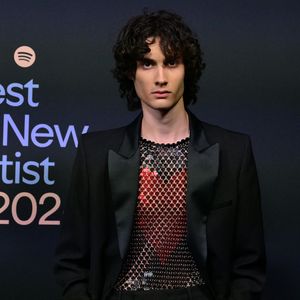 Sombr begeistert bei Coachella mit neuem Song und neuer Tour