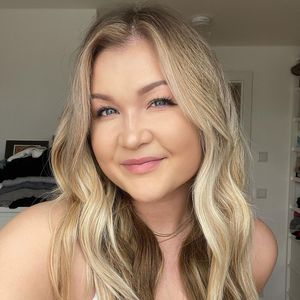 Ein paar Kilo mehr: So geht Netz-Star Sophia Thiel damit um