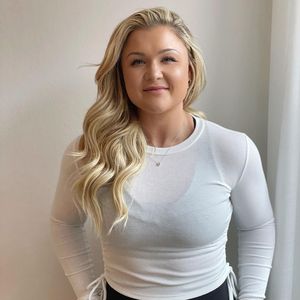Sixpack und Co.? Diese Fitnessziele hat Sophia Thiel 2022