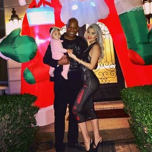 Süßes Family-Pic: Sophia Vegas wünscht Fans schönen Advent