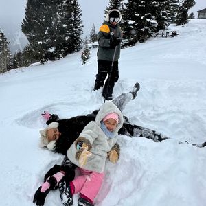 Winterhasen: Sophia Vegas und ihre Familie toben im Schnee!