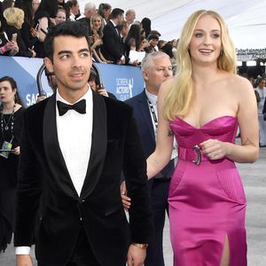So geht es den Neu-Eltern Joe Jonas und Sophie Turner
