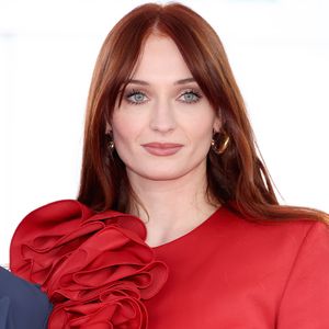 Essstörung: Sophie Turners Körper wurde ständig kritisiert!