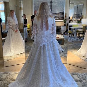 Sophie Turners Brautkleid: Mehr als 1.000 Stunden Arbeit!