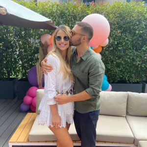 An Spencers Geburtstag: Vogue Williams teilt verliebte Pics