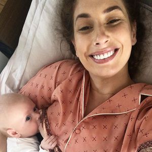 Brustwarzen verheilt: Stacey Solomon darf endlich stillen!