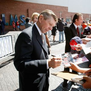 Demenz: Eishockey-Legende Stan Mikita (†78) ist gestorben