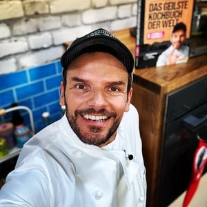 Diese Promis trifft Steffen Henssler im Sommer-Special
