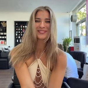 Deutlich hellere Haare: Stella Stegmann wagt Typveränderung