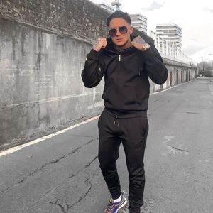 Wegen Fremdgehstreit: Stephen Bear löst Polizeieinsatz aus