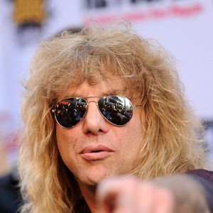 In Klinik: Guns N' Roses-Star sticht sich selbst in Bauch!