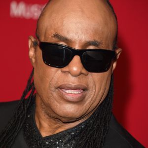 Stevie Wonder reagiert auf Gerüchte um seine Blindheit