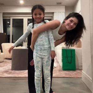 Fans überrascht: So groß ist Kylie Jenners Tochter Stormi