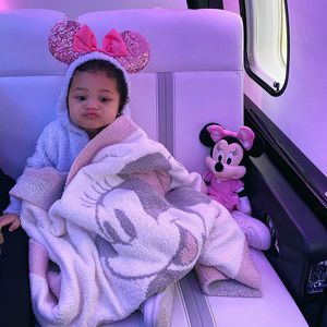 Süß! Hier zieht Kylie Jenners Tochter Stormi eine Schnute