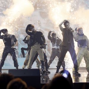 Boyband "Stray Kids" verkündet Überraschung zu Valentinstag