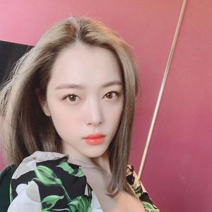 K-Pop-Sängerin Sulli mit 25 Jahren plötzlich gestorben