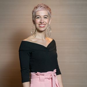 ESC-Eklat: Flitzer klaut Großbritanniens Sängerin das Mikro!