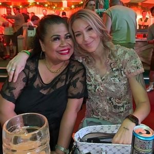 Trotz Beleidigung: Simone Lugner fand im Forsthaus Freunde