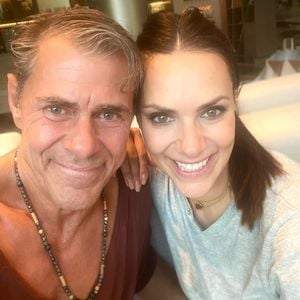 Esther Sedlaczeks Vater Sven liebt seine Rolle als Großvater