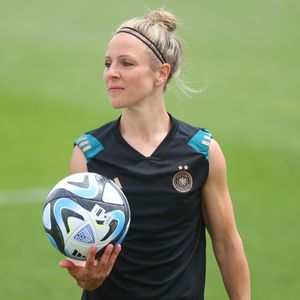 Künstliche Befruchtung: DFB-Star Svenja Huth wird Mutter