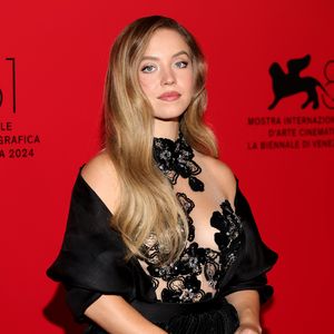 Finanziell abhängig? Sydney Sweeney räumt mit Gerüchten auf