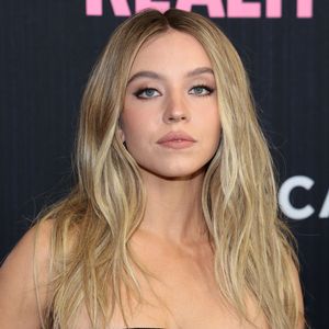Sydney Sweeney trägt erstmals öffentlich den Verlobungsring!