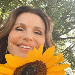 "Unter Uns"-Beauty Tabea Heynig wird 50: Wie feiert sie?