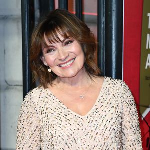 Keine TV-Pause: Lorraine Kelly dementiert Ruhestandsgerüchte