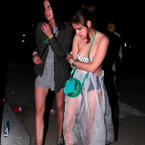 Stil adé? Mürrische Tallulah Willis im Fliegennetz