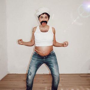 "Bierbauch": Schwangere Tanja Szewczenko beweist Humor!