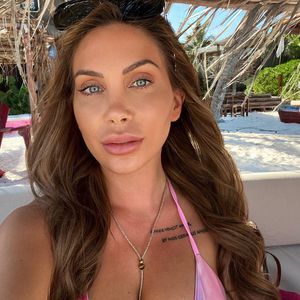 "Ex on the Beach"-Tara erwischt ihren Ex Eric beim Fummeln!