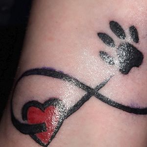 Schwiegertochter-Ingos Annika trägt jetzt ein Liebes-Tattoo
