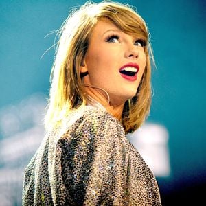 Taylor Swift sorgt bei den Brit Awards für eine Premiere